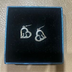 NWB Sterling silver heart earrings with giraffes
